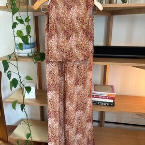 Floral Suit from Sunshine Symbol - perfect for a wedding. <3